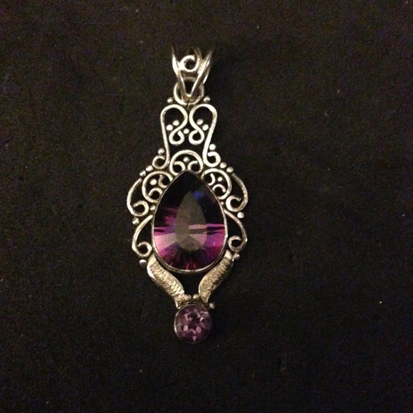 Beautiful Pendant 925 - Picture 1 of 4